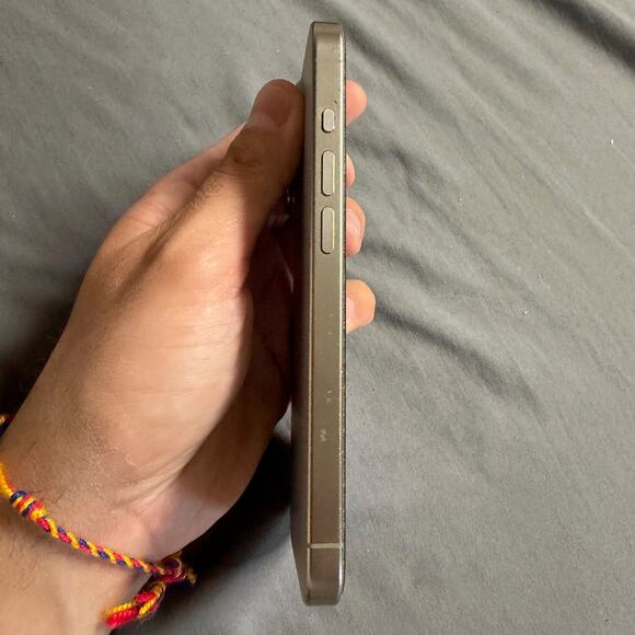 Apple Iphone 15 Pro Titanium 128GB Excellent Condition - Picture 6 of 6